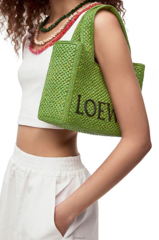 Loewe чантичка с малък шрифт в рафия F84B8108 Жени зелено