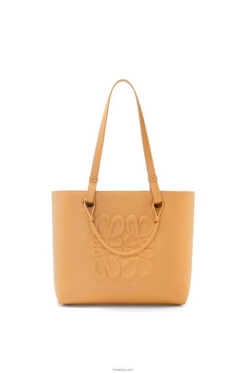 Loewe малка напомпана чанта от класическа телешка кожа F84B8123 Жени топла пустиня