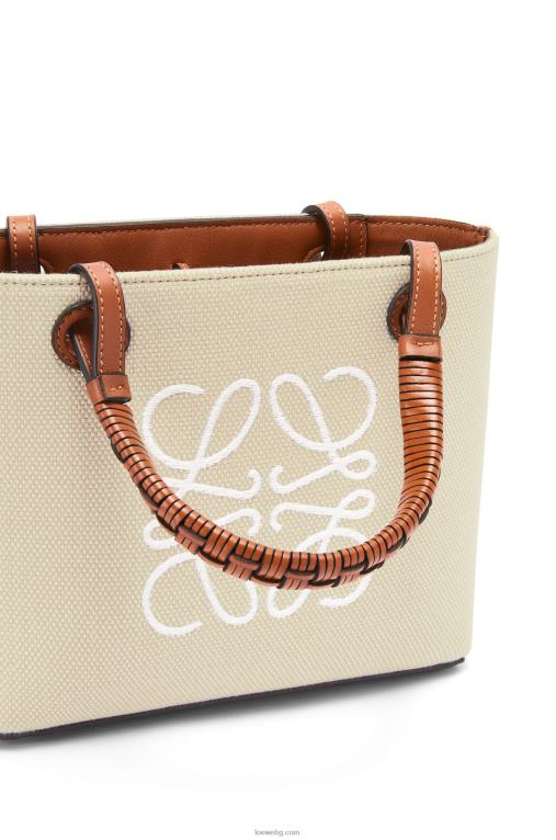 Loewe мини чанта тип анаграм от жакард и телешка кожа F84B8128 Жени екрю/тен