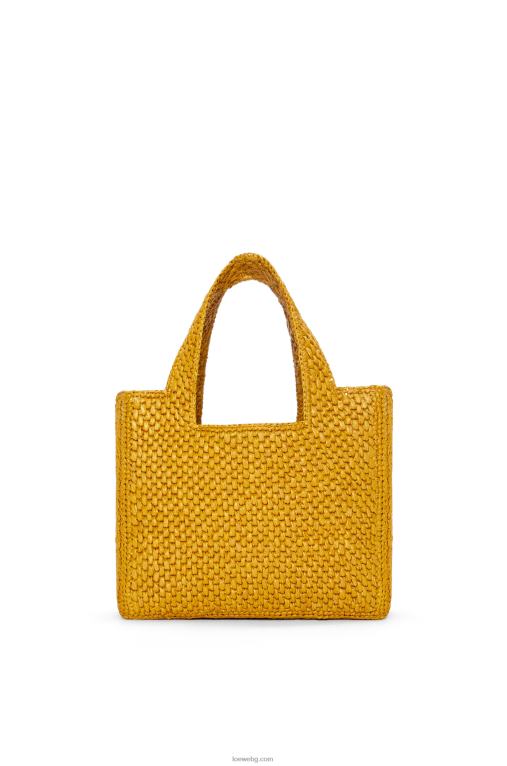 Loewe чантичка с малък шрифт в рафия F84B852 Жени охра