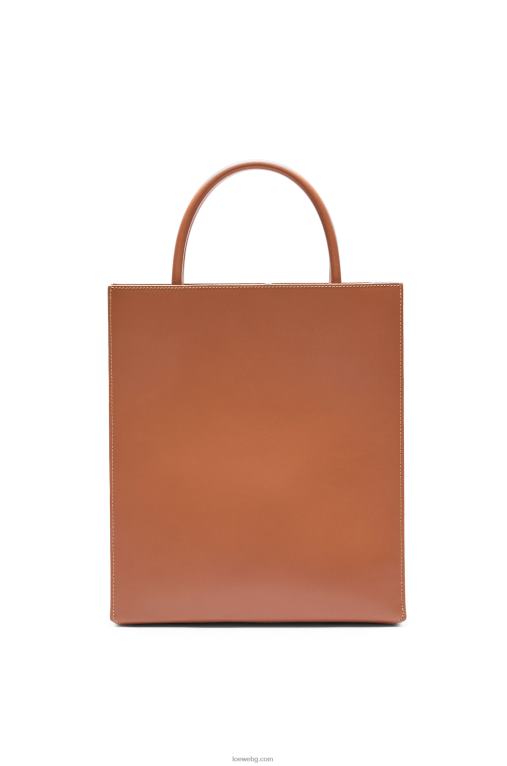 Loewe стандартна чантичка a4 от елегантна телешка кожа F84B8115 Жени тен