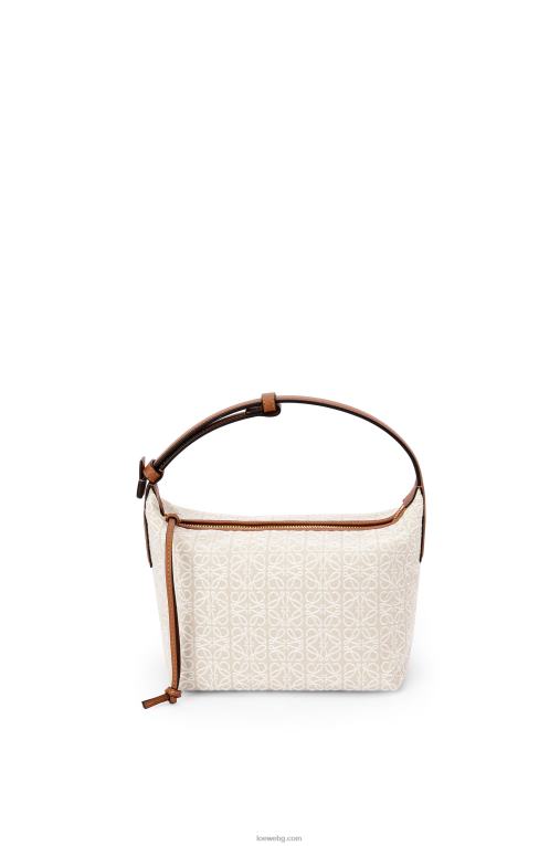 Loewe малка кубична чанта от анаграм жакард и телешка кожа F84B8463 Жени екрю/тен