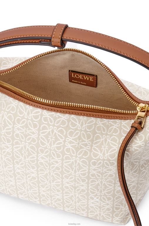 Loewe малка кубична чанта от анаграм жакард и телешка кожа F84B8463 Жени екрю/тен
