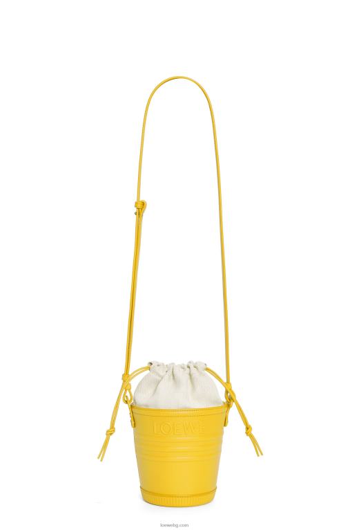 Loewe джоб от телешка кожа F84B8230 Жени жълто