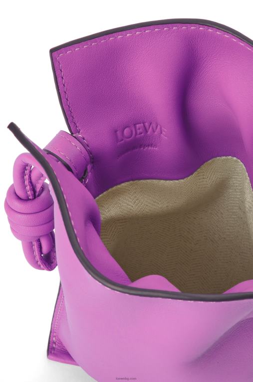 Loewe фламенко джоб от телешка кожа напа F84B8295 Жени ярко лилаво