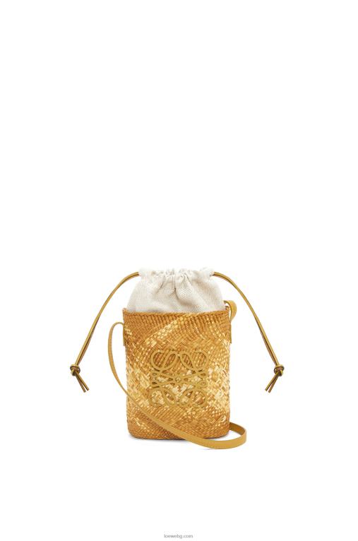 Loewe квадратен джоб от палма Ирака и телешка кожа F84B8316 Жени охра