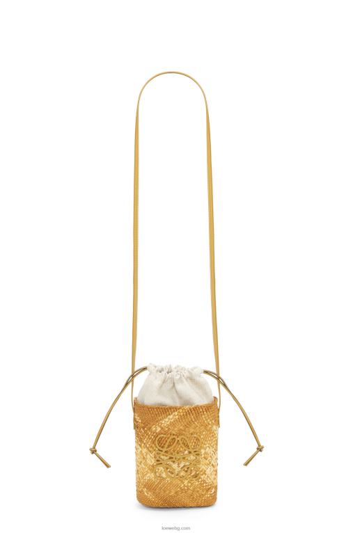 Loewe квадратен джоб от палма Ирака и телешка кожа F84B8316 Жени охра