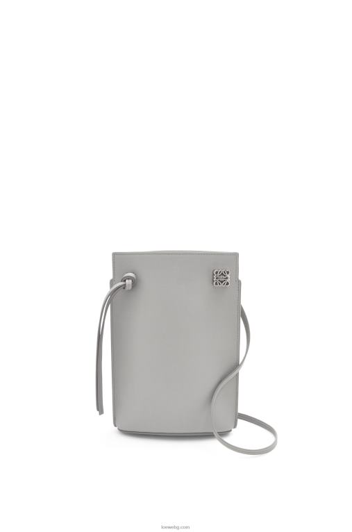 Loewe джоб за зарове от класическа телешка кожа F84B8572 Жени перлено сиво