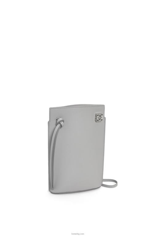 Loewe джоб за зарове от класическа телешка кожа F84B8572 Жени перлено сиво
