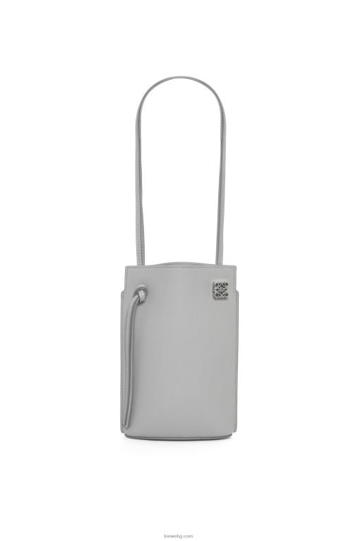 Loewe джоб за зарове от класическа телешка кожа F84B8572 Жени перлено сиво