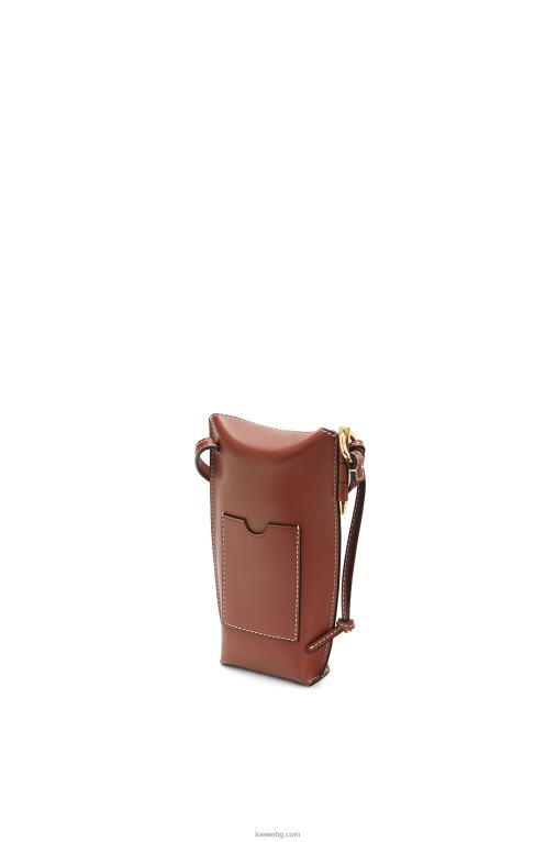 Loewe порта джоб от мека телешка кожа F84B8606 Жени ръжда