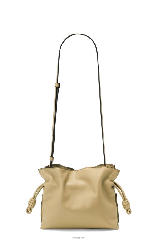 Loewe мини фламенко клъч от телешка кожа напа F84B8217 Жени глина зелена