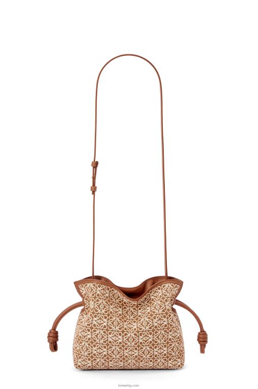 Loewe мини фламенко клъч от анаграмен жакард и телешка кожа F84B8310 Жени тен/пекан