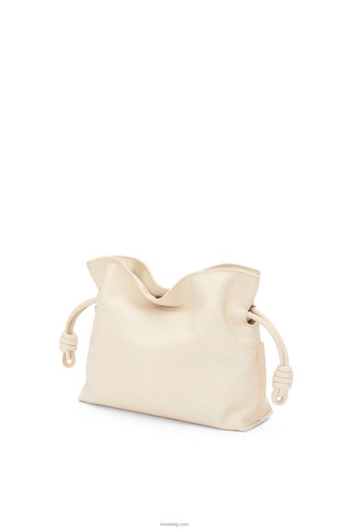 Loewe мини фламенко клъч от телешка кожа напа F84B8331 Жени ангора