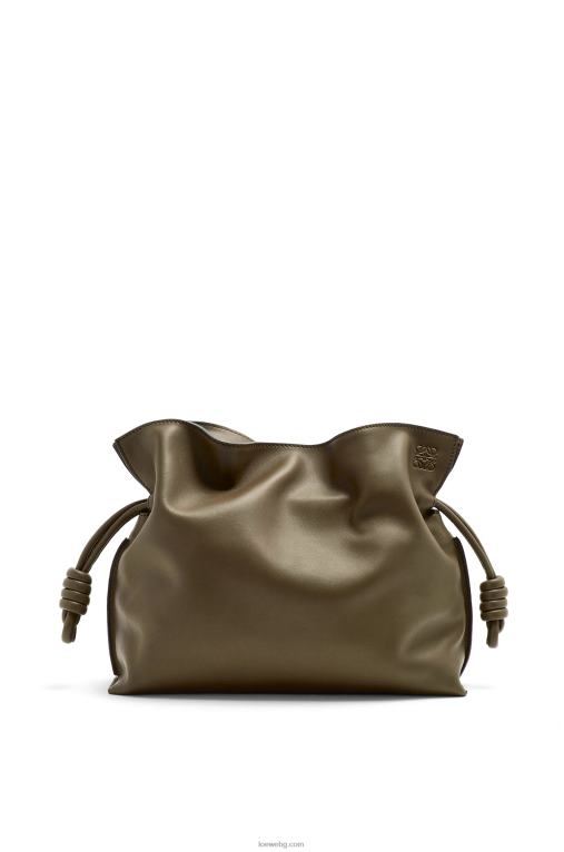 Loewe фламенко клъч от телешка кожа напа F84B8359 Жени тъмно каки зелено