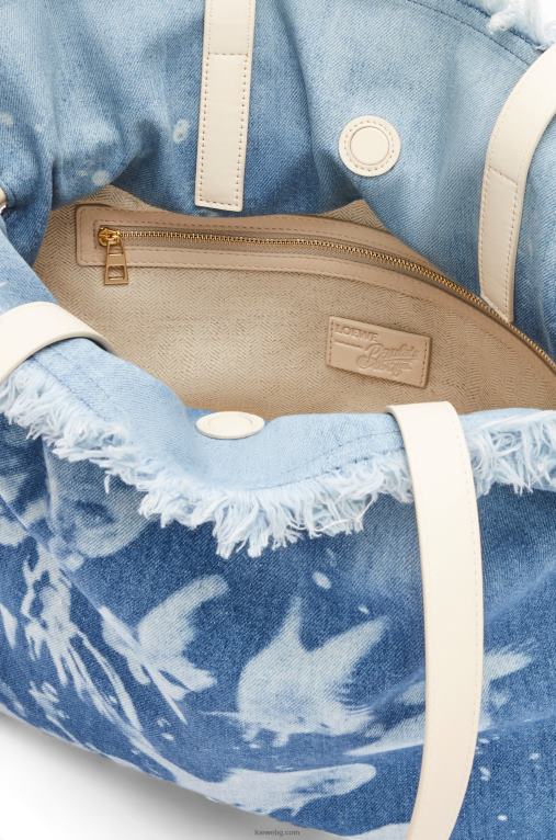 Loewe голям фламенко клъч от деним F84B8391 Жени светло синьо/слонова кост