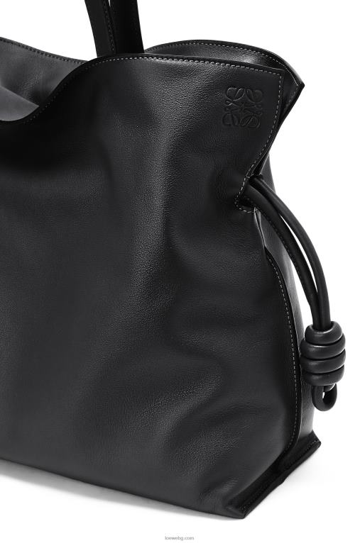 Loewe голям фламенко клъч от телешка кожа напа F84B8411 Жени черен