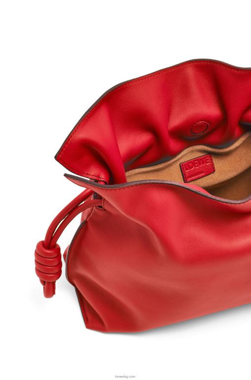 Loewe фламенко клъч от телешка кожа напа F84B8412 Жени червен