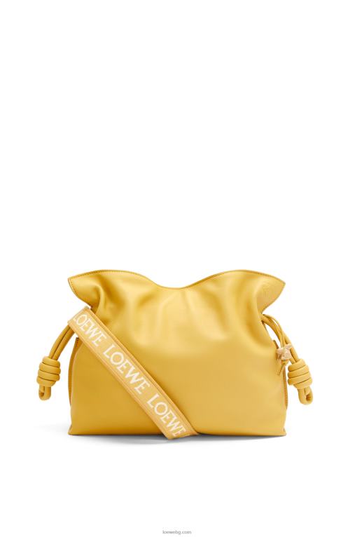 Loewe фламенко клъч от телешка кожа напа F84B8448 Жени бледожълта глазура