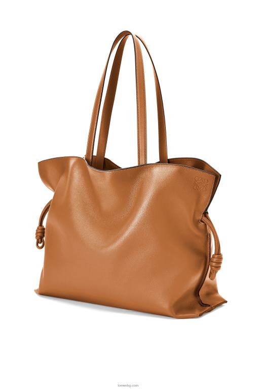 Loewe xl фламенко чанта от телешка кожа напа F84B8527 Жени топла пустиня