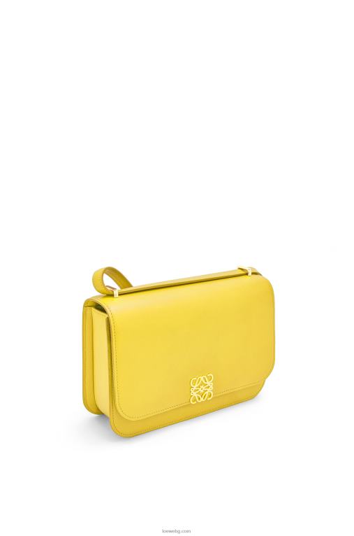 Loewe чанта goya от копринена телешка кожа F84B8302 Жени жълто