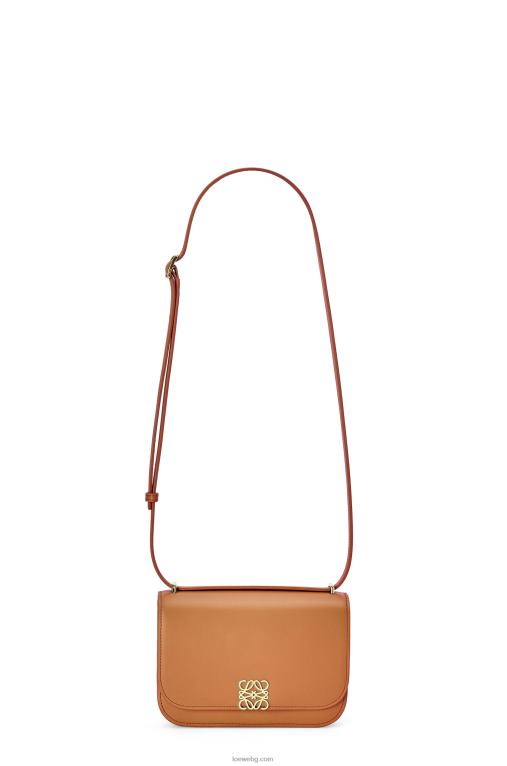 Loewe малка чанта goya от копринена телешка кожа F84B8305 Жени топла пустиня