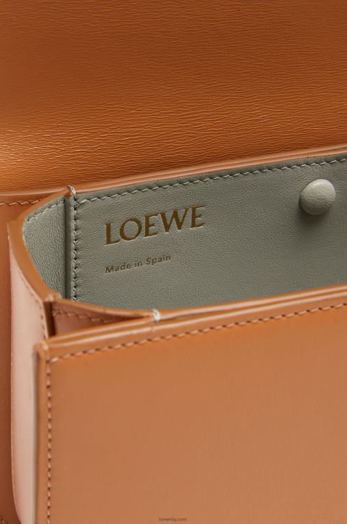 Loewe малка чанта goya от копринена телешка кожа F84B8305 Жени топла пустиня