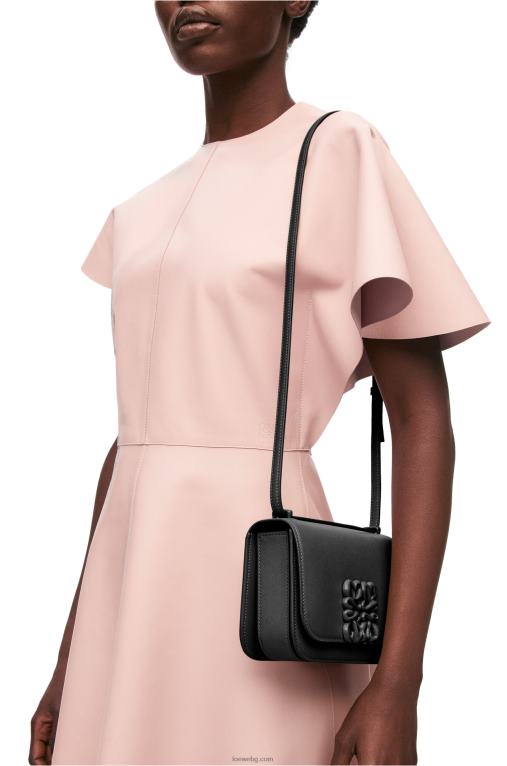 Loewe малка чанта goya от копринена телешка кожа F84B8456 Жени черен