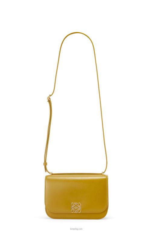 Loewe малка чанта goya от копринена телешка кожа F84B8496 Жени охра