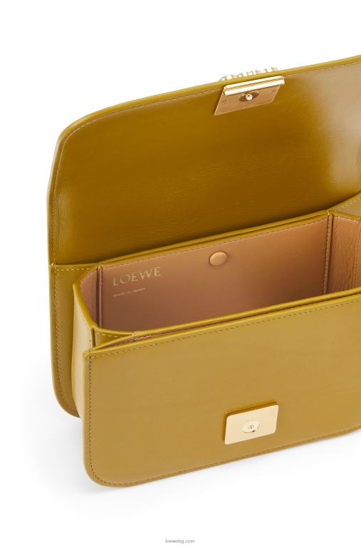 Loewe малка чанта goya от копринена телешка кожа F84B8496 Жени охра