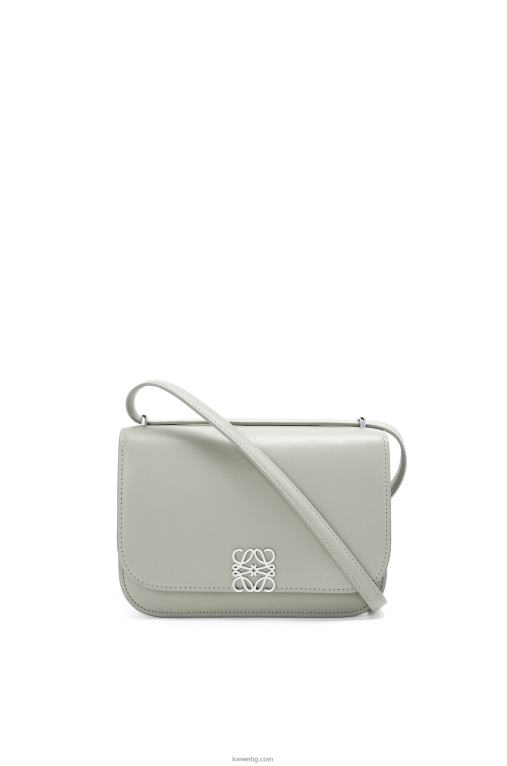 Loewe чанта goya от копринена телешка кожа F84B8507 Жени пепеляво сиво