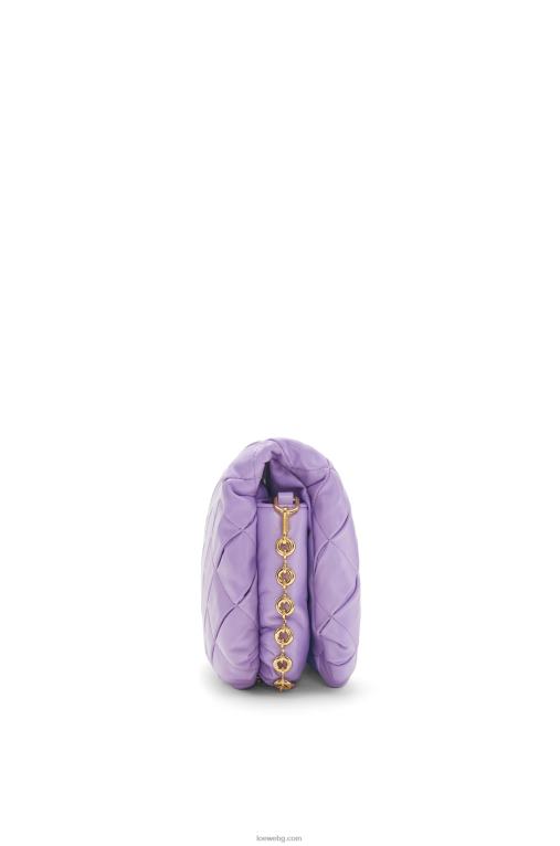 Loewe puffer goya от плисирана лъскава агнешка кожа от напа F84B8379 Жени светло лилаво