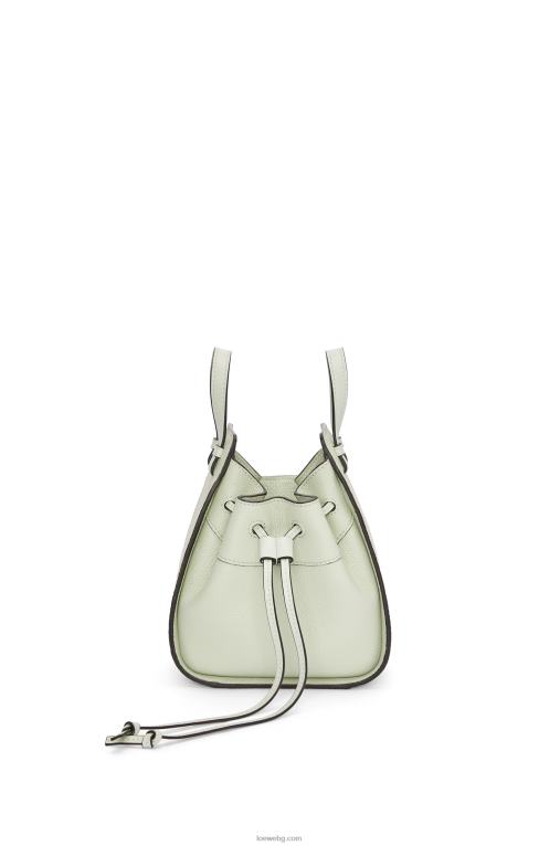 Loewe шнур за мини хамак от мека зърнеста телешка кожа F84B8244 Жени светъл селадон