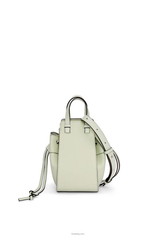 Loewe шнур за мини хамак от мека зърнеста телешка кожа F84B8244 Жени светъл селадон
