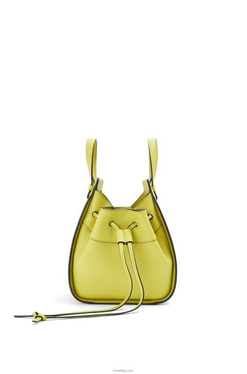 Loewe шнур за мини хамак от класическа телешка кожа F84B8297 Жени лайм жълто