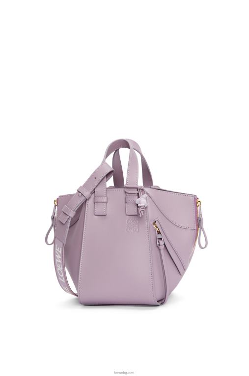 Loewe компактен хамак от сатенирана телешка кожа F84B8312 Жени бледа патладжанена глазура