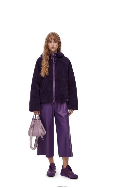 Loewe компактен хамак от сатенирана телешка кожа F84B8312 Жени бледа патладжанена глазура
