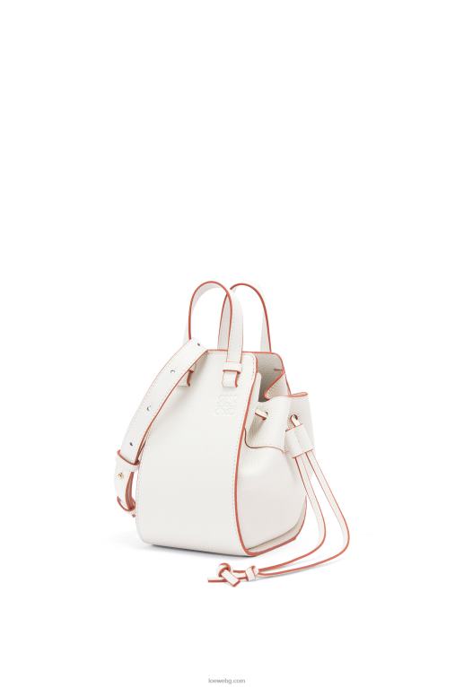 Loewe шнур за мини хамак от мека зърнеста телешка кожа F84B8313 Жени меко бяло