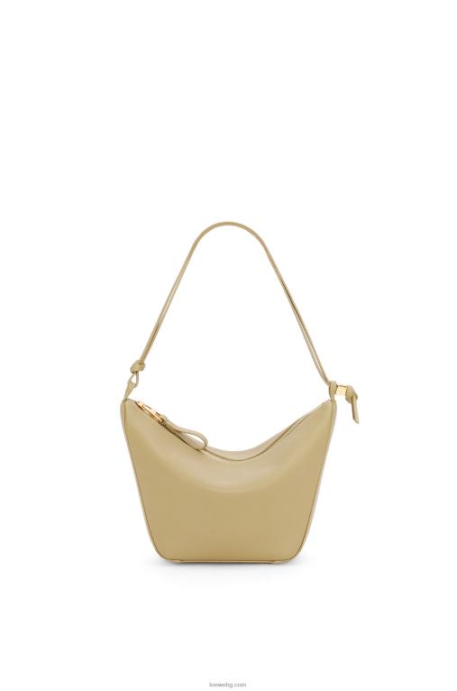 Loewe мини чанта за хамак от класическа телешка кожа F84B8325 Жени глина зелена