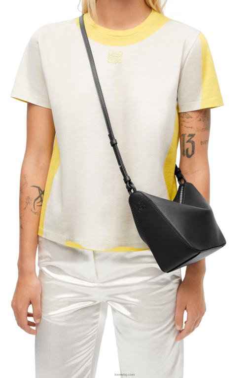 Loewe мини чанта за хамак от класическа телешка кожа F84B8329 Жени черен