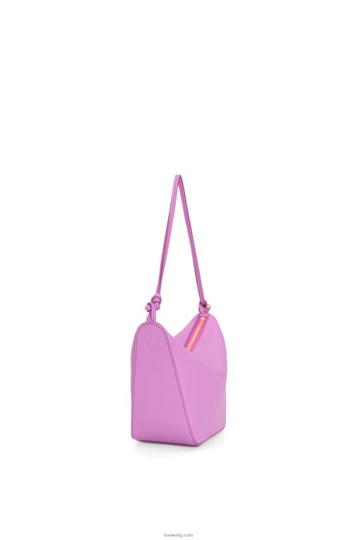 Loewe мини чанта за хамак от класическа телешка кожа F84B8332 Жени скална роза