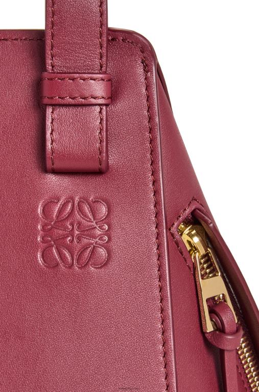 Loewe компактна чанта хамак от класическа телешка кожа F84B8340 Жени горски плодове