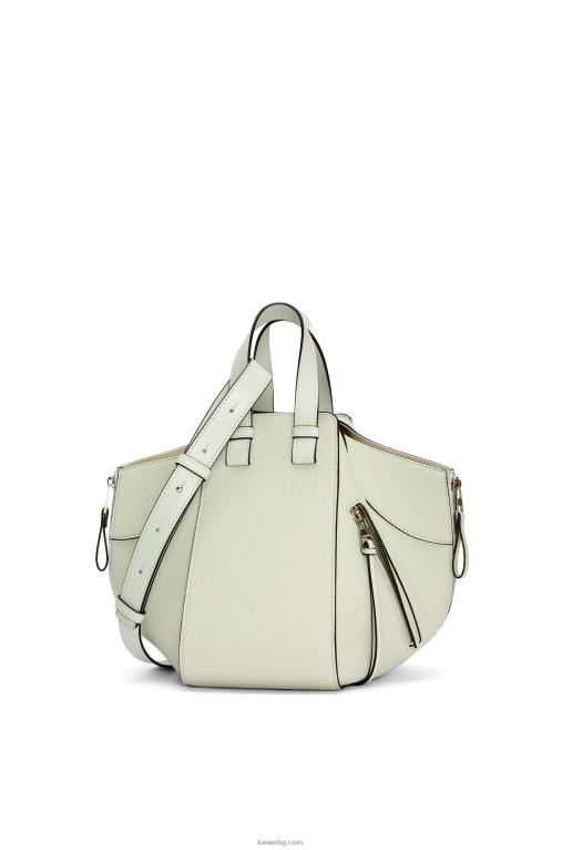 Loewe малка чанта за хамак от мека зърнеста телешка кожа F84B8370 Жени светъл селадон