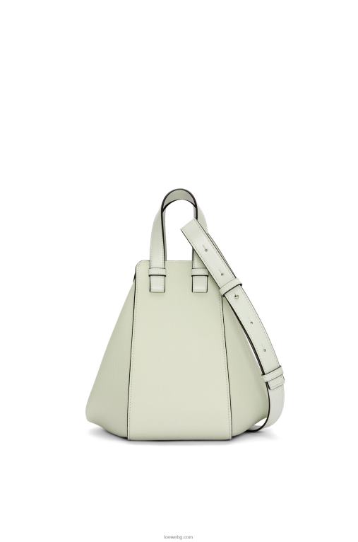 Loewe малка чанта за хамак от мека зърнеста телешка кожа F84B8370 Жени светъл селадон