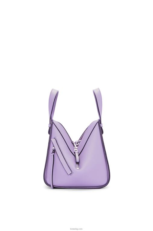 Loewe компактна чанта за хамак от мека зърнеста телешка кожа F84B8406 Жени светло лилаво