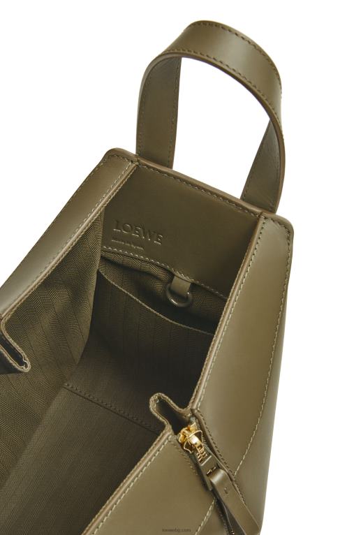 Loewe компактен хамак от сатенирана телешка кожа F84B8431 Жени глазура от чаен прах