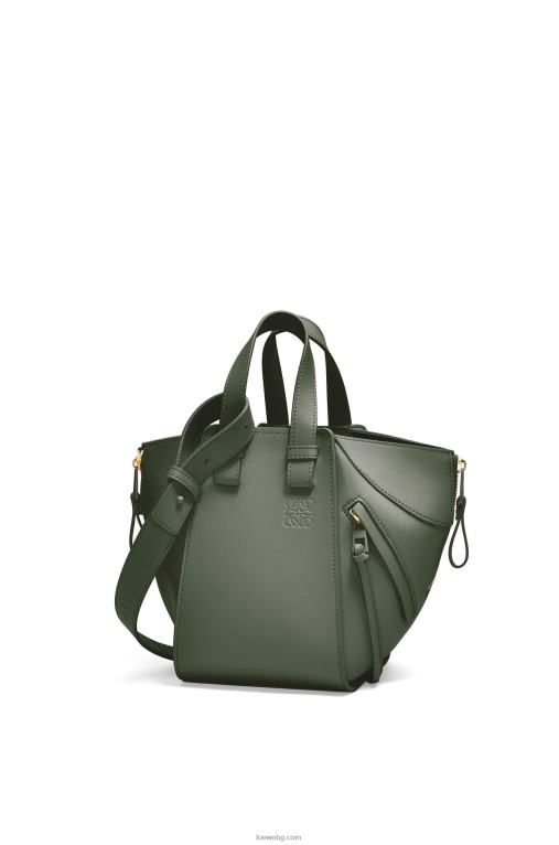 Loewe компактна чанта за хамак от сатенирана телешка кожа F84B8461 Жени реколта каки