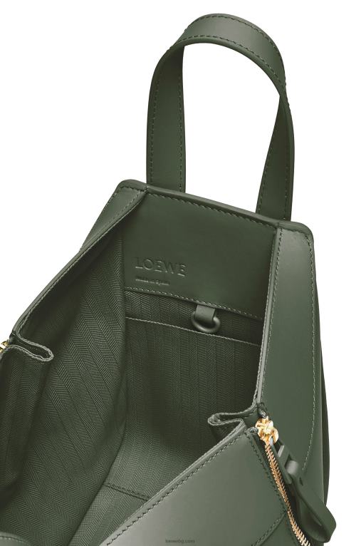 Loewe компактна чанта за хамак от сатенирана телешка кожа F84B8461 Жени реколта каки