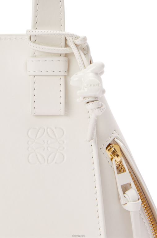Loewe компактен хамак от сатенирана телешка кожа F84B8462 Жени бяла глазура