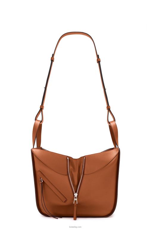 Loewe малка чанта за хамак от класическа телешка кожа F84B8469 Жени тен